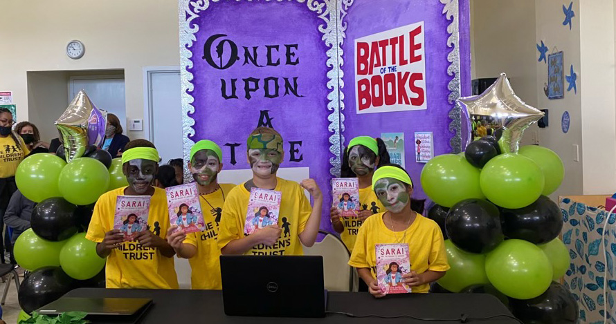 Más de 900 niños participaron en la batalla de los libros de verano.
